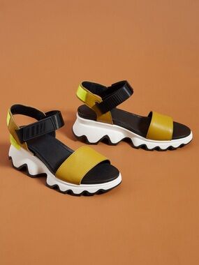 Women’s Sorel Kinetic Sandals 8.5